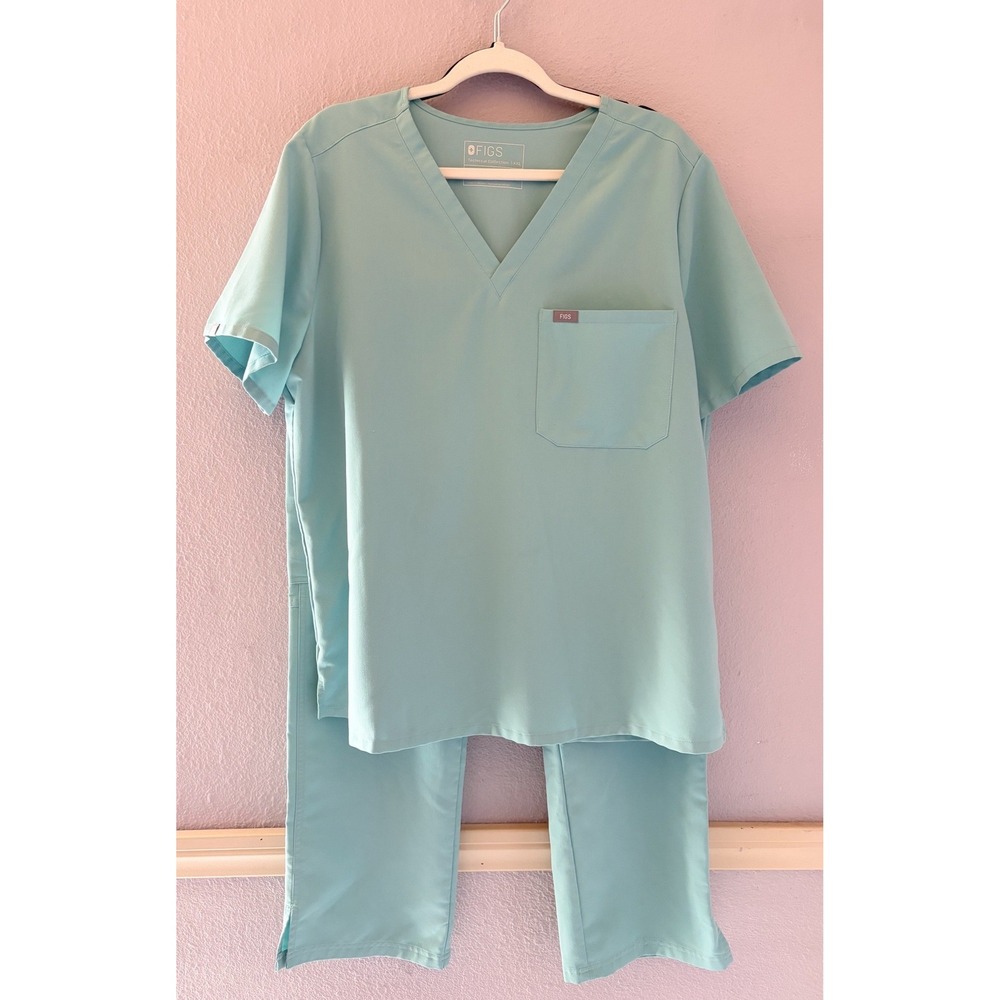 FIGS Technical Seaglass Scrub Set Catarina Scrub Top Kade Cargo Scrub Pants